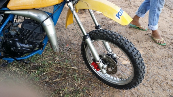 ขาย suzuki ts100 ทะเบียนพร้อมโอน 13000 บาท ขาย suzuki ts100 ทะเบียนพร้อมโอน 13000 บาท