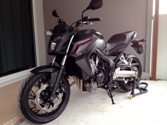 ขาย CB650f ปี2014 วิ่ง200 Km.แท้ๆ สภาพป้ายแดงใหม่เหมือนออกศูนย์ ราคา 263000 บาท