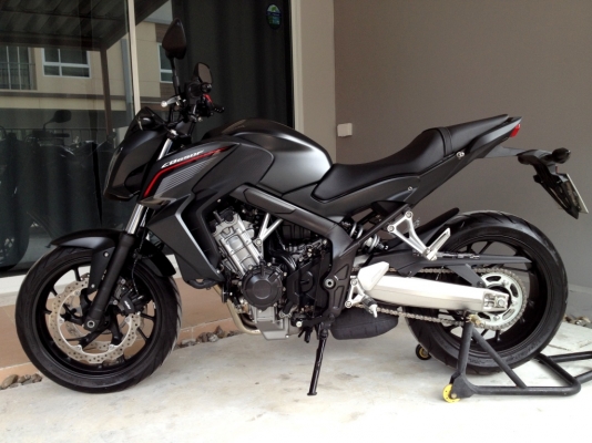 ขาย CB650f ปี2014 วิ่ง200 Km.แท้ๆ สภาพป้ายแดงใหม่เหมือนออกศูนย์ ราคา 263000 บาท