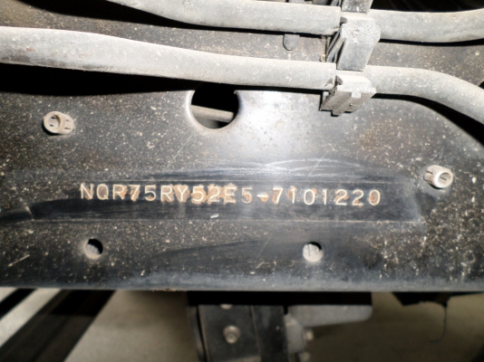 ขาย 6 ล้อ อีซูซุ NQR 175 แรง ยาว 5.50 ม.ปี 2007 พร้อมใช้งาน สภาพกว่า 90 \% สวยกิ๊ป ๆ