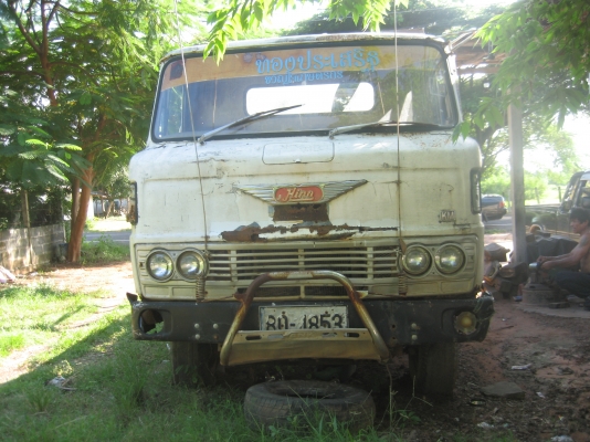 ฮีโน่  KM  เครื่อง100 แรง   ราคาถูก  เผื่อ..ท่านใด ได้ใช้ประโยนช์