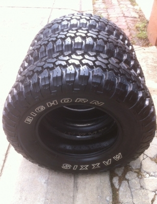 ขายยาง mud maxxis bighorn 245/75/16 ดอกเต็ม