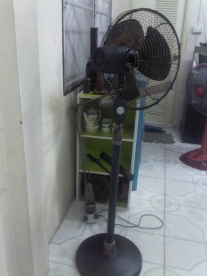 พ้ดลมเหล็กแบบตั้งพื้นสภาพสมบูรณ์