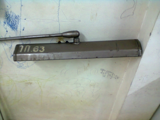 โคมไฟรุ่นเก่าพับได้ยื่นได้