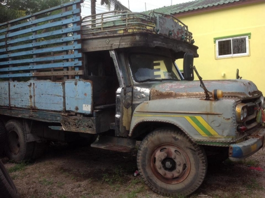 ขายสิบล้อหัวยาว