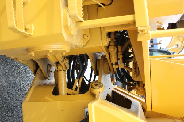 ขาย !!!~ รถตัก KOMATSU WA100-1 รถสวย แขนยาว (เจ้าของขายเอง) ขาย !!!~ รถตัก KOMATSU WA100-1 รถสวย แขนยาว (เจ้าของขายเอง)