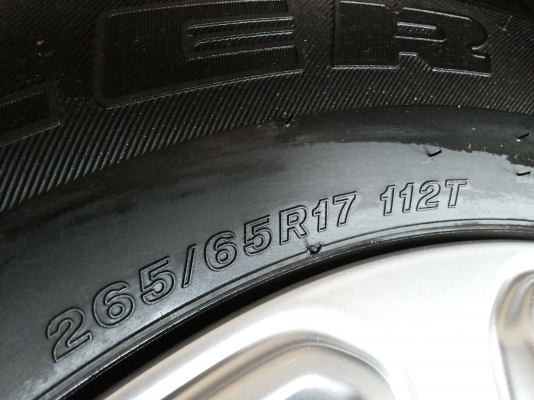 แม๊ก 17 นิ้ว ford ranger 2.2 พร้อมยาง 265/65/r17 ปี 2013