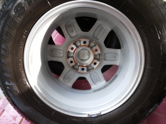 แม๊ก 17 นิ้ว ford ranger 2.2 พร้อมยาง 265/65/r17 ปี 2013