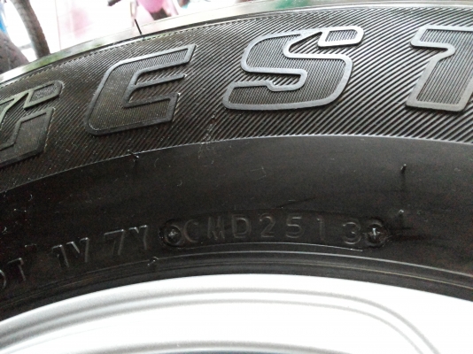 แม๊ก 17 นิ้ว ford ranger 2.2 พร้อมยาง 265/65/r17 ปี 2013