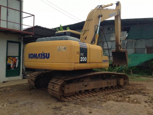ฝากขายแบ็คโฮ KOMATSU PC 200-7 สภาพพร้อมใช้งาน เล่มทะเบียนพร้อมโอน 14,xxxกว่าชั่วโมง รถอยู่ที่ กทม. สนใจโทร 090-8588220คุณนะ ID:narong498 หรือ www.truck.in.th/498
