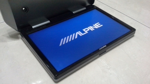 จอเพดาน Alpine TMX-R1050S สวยกริ๊บๆ