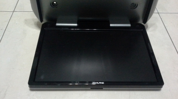 จอเพดาน Alpine TMX-R1050S สวยกริ๊บๆ
