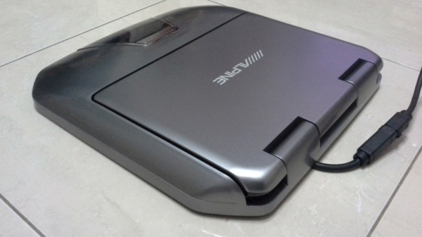 จอเพดาน Alpine TMX-R1050S สวยกริ๊บๆ