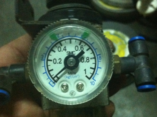 ชุดตัวปรับตั้งแรงดันลม พร้อมกับตัวดักน้ำ ยี่ห้อ SMC ปรับตั้งแรงดันได้ 0.1- 8.5 kgf/cm2 กระเป๋าดักน้ำขนาดเส็นผ่าศูนย์กลาง 3.5 ชุดตัวปรับตั้งแรงดันลม พร้อมกับตัวดักน้ำ ยี่ห้อ SMC ปรับตั้งแรงดันได้ 0.1- 8.5 kgf/cm2 กระเป๋าดักน้ำขนาดเส็นผ่าศูนย์กลาง 3.5