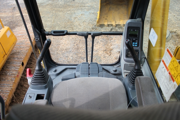 ขาย!!! รถแมคโคร PC200-7 รถสวย (เจ้าของขายเอง) ขาย!!! รถแมคโคร PC200-7 รถสวย (เจ้าของขายเอง)