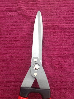 กรรไกรตัดหญ้าด้ามยาง ตราตา กรรไกรตัดหญ้าด้ามยาง ตราตา