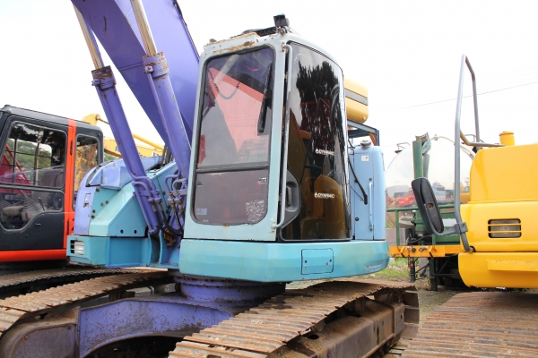 ขาย!!! แมคโคร KOMATSU PC228 รถใน มีเอกสาร สภาพสวย (เจ้าของขายเอง)