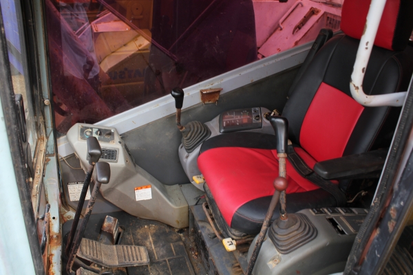 ขาย!!! แมคโคร KOMATSU PC228 รถใน มีเอกสาร สภาพสวย (เจ้าของขายเอง)