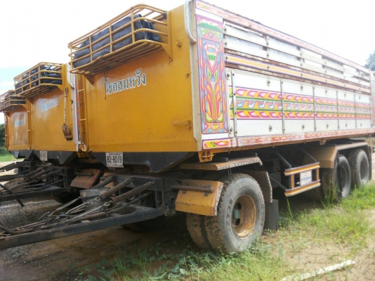 รถบรรทุก 10 ล้อ ใหญ่แม่ลูก 3 ชุด MITSUBISHI ชุดละ 2400000 (ราคาต่อรอง)
