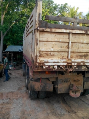 **980,000 บ.ต่อรอง**ขาย10ล้อ2เพลาดั้ม"หลงโบ"MITSU FN527M-TF61xx เครื่องเดิมเกียร์เดิม 6D16 turbo 220แรง เครื่องแน่นแรงดี เกียร์เดิม10สปีด ช่วงล่างเบรคใหญ่เพลาบุ๋ม คัสซีสวยเดิมไม่ผุไม่ปะไม่ดาม กระบะดั้มเหล็กข้างเรียบสภาพดี พื้นดีข้างดีไม่ผุ หัวเก