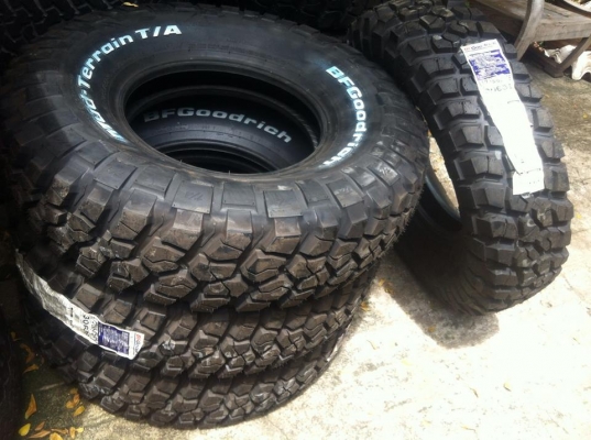 ขายยาง BF Goodrich Mud-Terrain KM2 255 85 r16