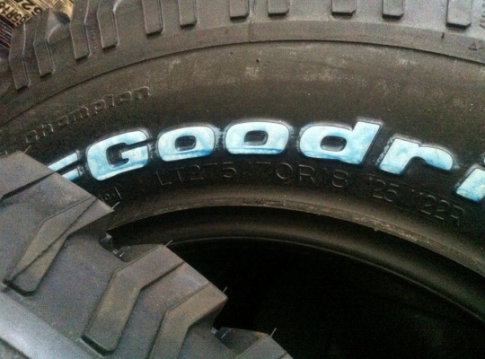 ขายยาง BF Goodrich All-Terrain  275 70 r18  ยางใหม่ปี14