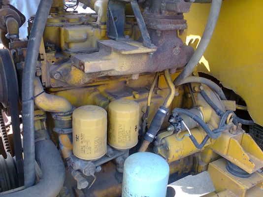 รถคีบอ้อย สามล้อ เครื่อง Komatsu 4 สูบ