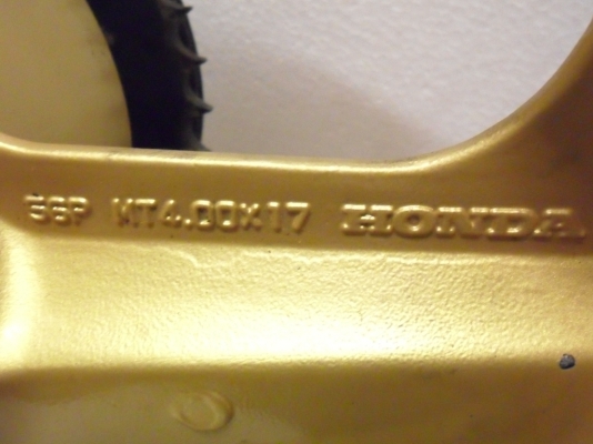 ลดเหลือ5000 ล้อสามก้านHonda cb400 CB1