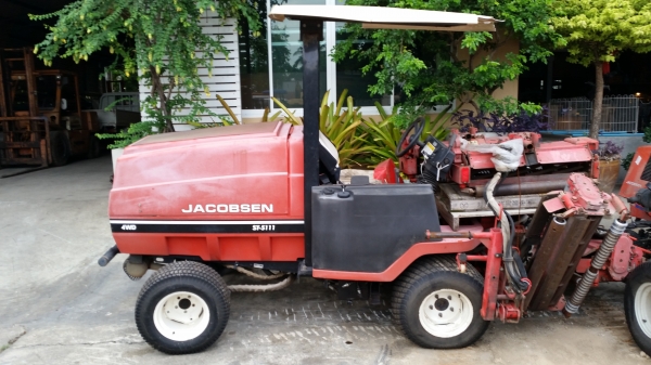 ขาย รถตัดหญ้านั่งขับ(ดีเซล)  คันใหญ่ JACOBSEN มือสองญี่ปุ่น
