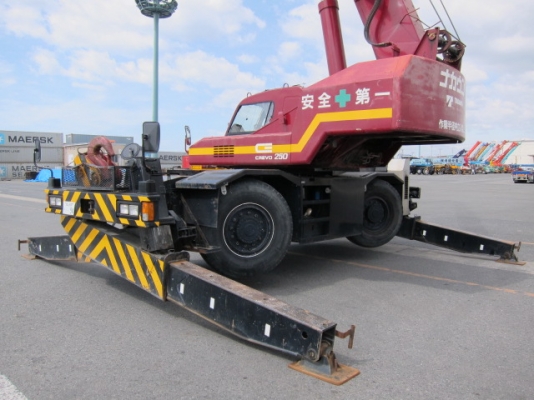 ขายรถเครน Tadano TR 250M-6 ขายรถเครน Tadano TR 250M-6