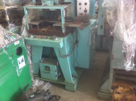 เครืองปั๊มกดขึ้นรูปชิ้นงานหรือกดตัดชิ้นงาน ระบบไฮดรอลิกขนาด 25 ตัน ยี่ห้อ SAM YANG เครืองปั๊มกดขึ้นรูปชิ้นงานหรือกดตัดชิ้นงาน ระบบไฮดรอลิกขนาด 25 ตัน ยี่ห้อ SAM YANG