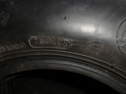 ยาง 5.00 - 10 ปี12 สวยๆ ราคา เส้นละ 280 บาท