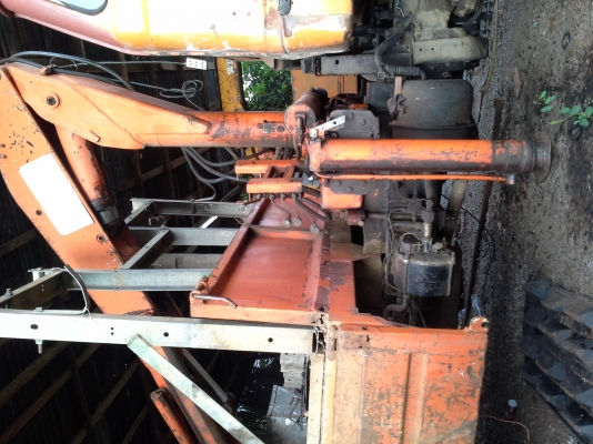 ขายHIAB 2.5ตัน มือสองพร้อมให้