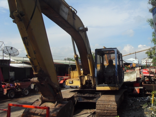 ขายรถแบ๊คโฮ PC-200 KOBELCO ขายรถแบ๊คโฮ PC-200 KOBELCO