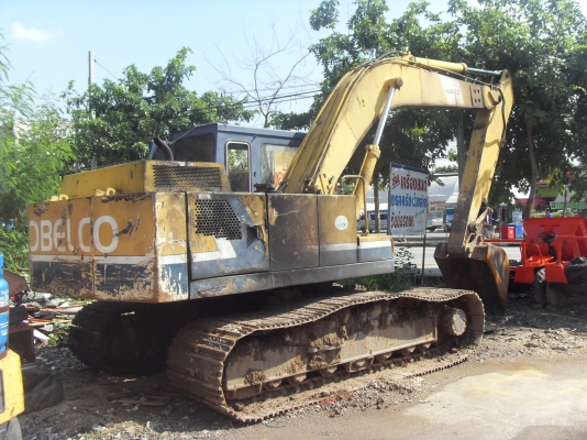 ขายรถแบ๊คโฮ PC-200 KOBELCO ขายรถแบ๊คโฮ PC-200 KOBELCO