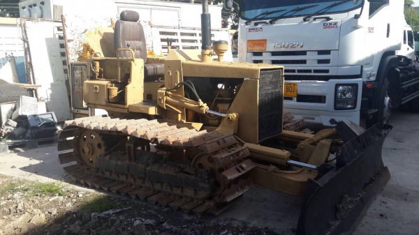 ขาย แทรคเตอร์ Komatsu D20P-5 สภาพพร้อมใช้งาน