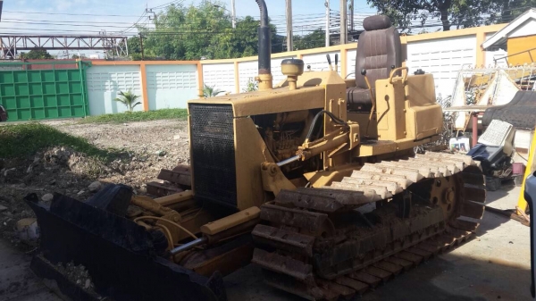 ขาย แทรคเตอร์ Komatsu D20P-5 สภาพพร้อมใช้งาน