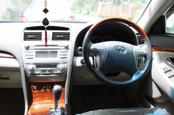 TOYOTA CAMRY Hybrid 2.4 AT ปี 2011