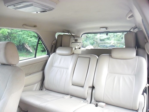 ขายฟอร์จูเนอร์ ปี 06 2.7VTI 4WD สีเทา ขายฟอร์จูเนอร์ ปี 06 2.7VTI 4WD สีเทา