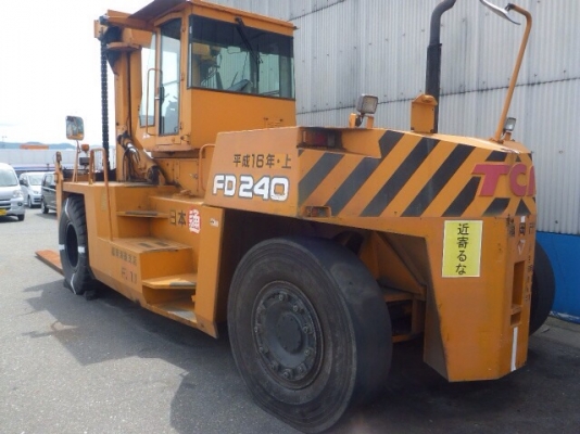 รถยก TCM FD240Z5 น้ำหนักยก 24 ตัน รถนอกนำเข้า เอกสารครบ จัดไฟแนนซ์ให้ได้ครับ