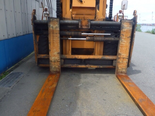 รถยก TCM FD240Z5 น้ำหนักยก 24 ตัน รถนอกนำเข้า เอกสารครบ จัดไฟแนนซ์ให้ได้ครับ