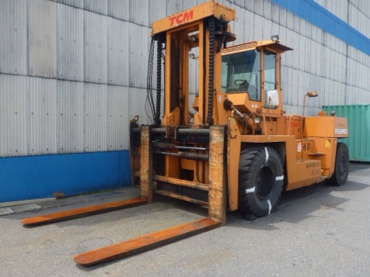 รถยก TCM FD240Z5 น้ำหนักยก 24 ตัน รถนอกนำเข้า เอกสารครบ จัดไฟแนนซ์ให้ได้ครับ