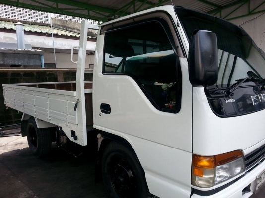 รถIsuzu 4 ล้อ