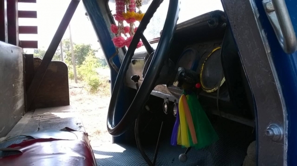 ขายรถพร้อมใช้ 10 ล้อหัวยาว 2 เพลาช่วงล่างใหญ่ HINO มีระบบ DL เครื่อง 6BD1 165 แรงม้า มีปั้มลม เกียร์ HO สโลว์กลาง คานหน้าใหญ่ พาวเวอร์ ยางเต็ม ทะเบียนเต็มพร้อมโอน ราคาต่อรองได้ครับ