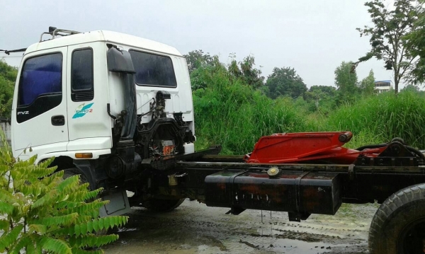 ขาย ISUZU DECA EURO 2 เครื่อง 200 แรง ปี 47 ราคา 1150000 บ