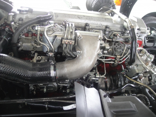 HINO ปี 2548 FG1J เครื่องยนต์ 212 แรง หัวลากคัดซี กะบะยาว 7.20 เมตร รถสวยมาก สภาพดี พร้อมใช้งาน