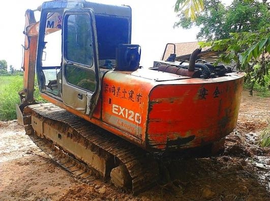 ***ขายแล้วครับขอบคุณ Truck2hand ขายแบคโฮ HITACHI EX100-2 S.No.12E-216XX เครื่องเดิมปั้มเดิม ครอบโบ เครื่องISUZU 4BD1 4สูบ เครื่องแน่น แรง ไม่เยิ้ม ปั้มดีแรงดี ทำงานดี เร็ว ไม่โหลด บูมอาร์มสวย ไม่ปะไม่ดาม ไม่ร้าว บุ้งกี๋ดีไม่ผุ เอวดีแน่น ไม่แตกไม่ร้าว ช่วง