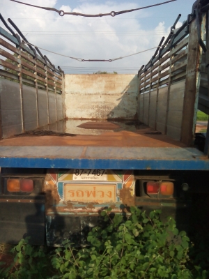 ขาย 10 ล้อดั้มอิซูซุแม่ลูก 2 เพลา 2 คาน เลขตัวรถ 3595859 ปี45