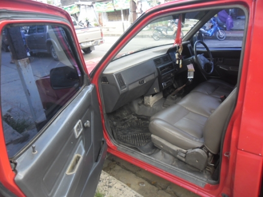 รถสวย ทรงสวย สีสวย เครื่องดีมากๆ ใช้ได้อีกนาน