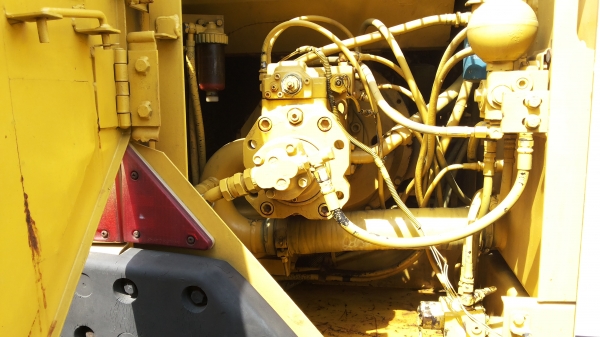 ขายด่วน รถแม็คโคร KOBELCO SK120  MARK /// มารค์ทีซีเรียสูงชั่วโม่งทำงานน้อย รถนอกนำเข้าไม่เคยใช้งานในเมืองไทยเลย